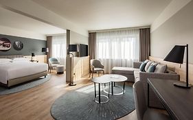 Swissotel Le Plaza Basel 4*